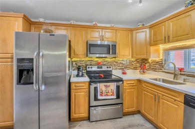 Excellent corner unit location close to the resident's entrance on Hollybrook Golf and Tennis Club  in Florida - for sale on GolfHomes.com, golf home, golf lot