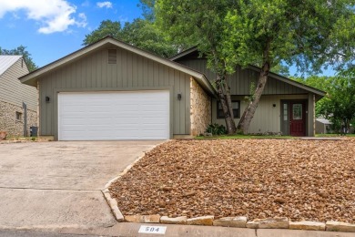 Spacious, freestanding garden home on 18th Fairway in Riverhill on Riverhill Country Club in Texas - for sale on GolfHomes.com, golf home, golf lot