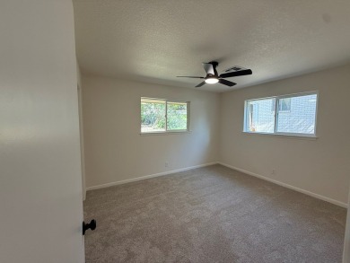Welcome to this charming 2 bedroom, 2 bathroom, well appointed on Scott Schriener Municipal Golf Course in Texas - for sale on GolfHomes.com, golf home, golf lot