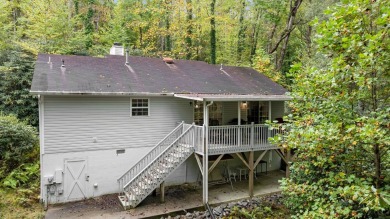 Move-in ready and fully furnished, this charming single-level on Sapphire National Golf Club in North Carolina - for sale on GolfHomes.com, golf home, golf lot