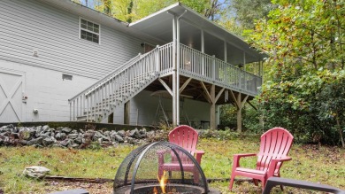 Move-in ready and fully furnished, this charming single-level on Sapphire National Golf Club in North Carolina - for sale on GolfHomes.com, golf home, golf lot