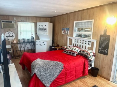 This adorable one-bedroom home is waiting for you! It is in an on Clerbrook Resort, Inc. in Florida - for sale on GolfHomes.com, golf home, golf lot