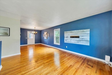 Welcome to a comfortable, affordable, move-in-ready home in on Brookside Golf Course in Virginia - for sale on GolfHomes.com, golf home, golf lot