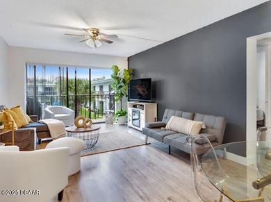 Remodeled 2 bedroom, 2 bath second floor condo offering 910 on Daytona Beach Golf Club in Florida - for sale on GolfHomes.com, golf home, golf lot