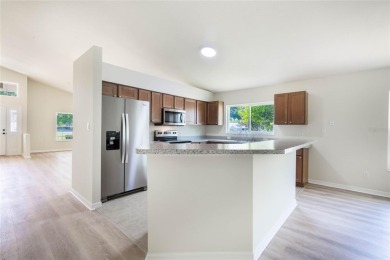 Under contract-accepting backup offers. PRICED TO SELL! This 3 on Plantation Golf Club in Florida - for sale on GolfHomes.com, golf home, golf lot