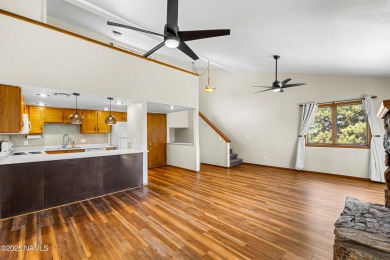 Welcome to this beautifully maintained 1 bedroom 1 bath plus a on Continental Country Club in Arizona - for sale on GolfHomes.com, golf home, golf lot