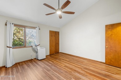 Welcome to this beautifully maintained 1 bedroom 1 bath plus a on Continental Country Club in Arizona - for sale on GolfHomes.com, golf home, golf lot