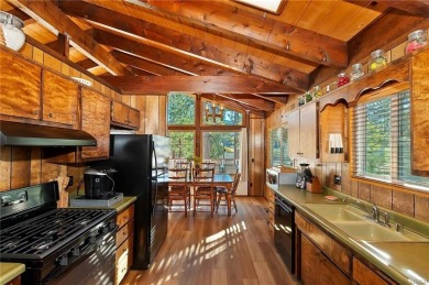 Bear Mountain Beauty: Fantastic central Moonridge location close on Big Bear Mountain Ski and Golf Resort in California - for sale on GolfHomes.com, golf home, golf lot