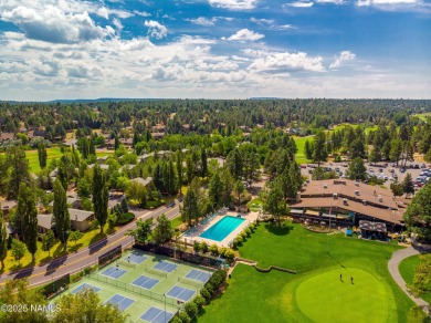 Welcome to this beautifully maintained 1 bedroom 1 bath plus a on Continental Country Club in Arizona - for sale on GolfHomes.com, golf home, golf lot