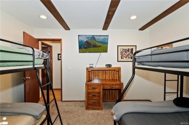 Bear Mountain Beauty: Fantastic central Moonridge location close on Big Bear Mountain Ski and Golf Resort in California - for sale on GolfHomes.com, golf home, golf lot