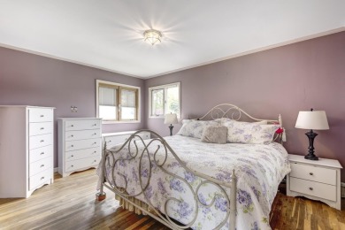 Welcome 27 Suzanne Lane, a sprawling hi ranch in the heart of on Bethpage State Park Golf Course - Black in New York - for sale on GolfHomes.com, golf home, golf lot