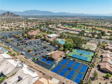 Live effortlessly in this tastefully upgraded 2-bedroom, 2-bath on Highland Falls Golf Club in Nevada - for sale on GolfHomes.com, golf home, golf lot