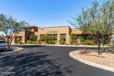 Discover resort-style living in this beautiful 2-bedroom, 2-bath on Quail Creek Country Club  in Arizona - for sale on GolfHomes.com, golf home, golf lot