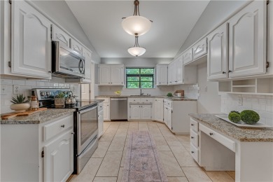 Nestled on a quiet cul-de-sac near Branchwood Rec Center and the on Bella Vista Country Club - Highlands in Arkansas - for sale on GolfHomes.com, golf home, golf lot