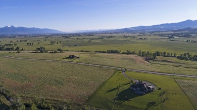 The Bitterroot Valley's Stunning Arrow Hill Ranch is a on Hamilton Golf Club in Montana - for sale on GolfHomes.com, golf home, golf lot