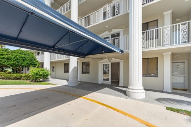 SPACIOUS & BRIGHT 2nd floor condo,  1442 sqft 2-bedroom on Bear Lakes Country Club in Florida - for sale on GolfHomes.com, golf home, golf lot