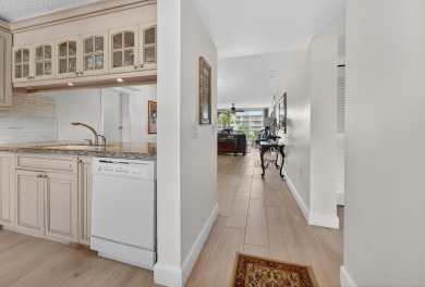 SPACIOUS & BRIGHT 2nd floor condo,  1442 sqft 2-bedroom on Bear Lakes Country Club in Florida - for sale on GolfHomes.com, golf home, golf lot