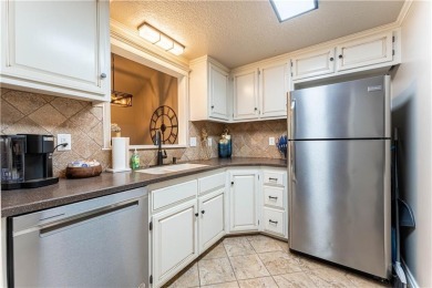 Welcome To Your Next Investment! This Fabulous, Updated Townhome on Bella Vista - Metfield Golf Complex and Country Club in Arkansas - for sale on GolfHomes.com, golf home, golf lot