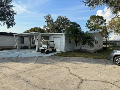 How would you like a cute home on a quiet cul-du-sac with on Golden Lakes Golf Course in Florida - for sale on GolfHomes.com, golf home, golf lot