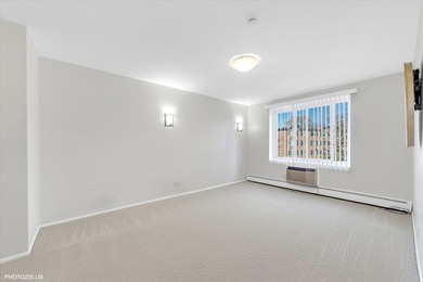 Perfect 2 Bedroom, 2 Bath Condo in Mallard Cove! Prepare to fall on Arlington Lakes Golf Club in Illinois - for sale on GolfHomes.com, golf home, golf lot