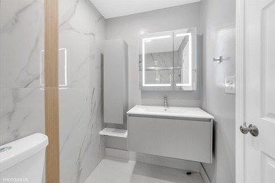 Perfect 2 Bedroom, 2 Bath Condo in Mallard Cove! Prepare to fall on Arlington Lakes Golf Club in Illinois - for sale on GolfHomes.com, golf home, golf lot