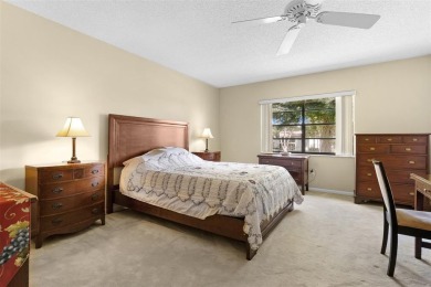 Welcome to this lovely 3-bedroom, 2-bathroom condo located in on  in Florida - for sale on GolfHomes.com, golf home, golf lot