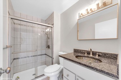 Perfect 2 Bedroom, 2 Bath Condo in Mallard Cove! Prepare to fall on Arlington Lakes Golf Club in Illinois - for sale on GolfHomes.com, golf home, golf lot