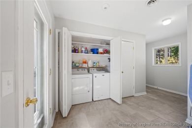 Discover this charming Pinehurst retreat in an ideal blend of on Pinehurst Resort and Country Club in North Carolina - for sale on GolfHomes.com, golf home, golf lot