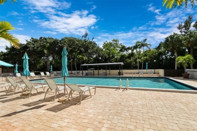 Welcome to this lovely 3-bedroom, 2-bathroom condo located in on  in Florida - for sale on GolfHomes.com, golf home, golf lot