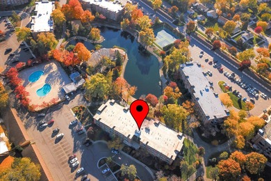 Perfect 2 Bedroom, 2 Bath Condo in Mallard Cove! Prepare to fall on Arlington Lakes Golf Club in Illinois - for sale on GolfHomes.com, golf home, golf lot