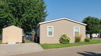 $2500 BUYER CREDIT AT CLOSING!! HAPPY HOLIDAYS!  DRASTIC PRICE on Rolling Hills Golf Course in Idaho - for sale on GolfHomes.com, golf home, golf lot