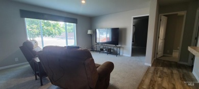 $2500 BUYER CREDIT AT CLOSING!! HAPPY HOLIDAYS!  DRASTIC PRICE on Rolling Hills Golf Course in Idaho - for sale on GolfHomes.com, golf home, golf lot