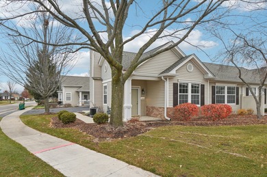 Lovely 2-bedroom, 1.5-bath townhome located in the highly on Whisper Creek Golf Club in Illinois - for sale on GolfHomes.com, golf home, golf lot