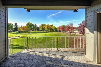 1st Time On The Market! Same owner for 25+ years, custom built on Rogue Valley Country Club in Oregon - for sale on GolfHomes.com, golf home, golf lot