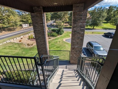 Refurbished and upgraded condo in Stonebridge available for your on Ledgestone Country Club and Golf Course in Missouri - for sale on GolfHomes.com, golf home, golf lot