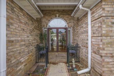 This beautifully maintained, all brick, 3-bedroom, 2-bath home on Willbrook Plantation in South Carolina - for sale on GolfHomes.com, golf home, golf lot