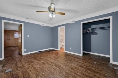 ocation Location Location! You have so many possibilities with on Lake Kiowa Golf Course in Texas - for sale on GolfHomes.com, golf home, golf lot