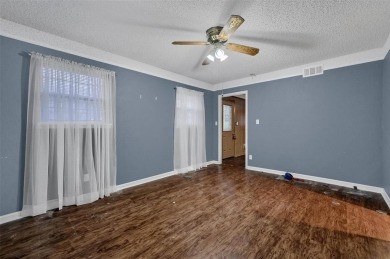 ocation Location Location! You have so many possibilities with on Lake Kiowa Golf Course in Texas - for sale on GolfHomes.com, golf home, golf lot