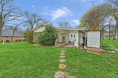 ocation Location Location! You have so many possibilities with on Lake Kiowa Golf Course in Texas - for sale on GolfHomes.com, golf home, golf lot