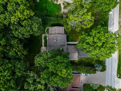 Beautifully updated 4-level split in Oak Meadows offering nearly on St. Andrews Golf and Country Club in Illinois - for sale on GolfHomes.com, golf home, golf lot
