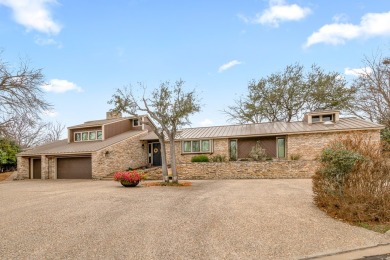 Golf course living in the heart of Riverhill. This beautifully on Riverhill Country Club in Texas - for sale on GolfHomes.com, golf home, golf lot
