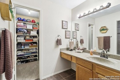 Move-In Ready Home in Northern Hills Golf Community! Great on Northern Hills Golf Club in Texas - for sale on GolfHomes.com, golf home, golf lot