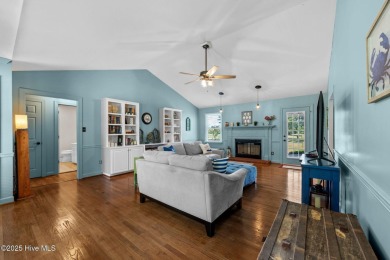 Welcome to this beautiful 3-bedroom, 2-bath home nestled in the on Harbour Point Golf Club in North Carolina - for sale on GolfHomes.com, golf home, golf lot