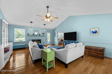 Welcome to this beautiful 3-bedroom, 2-bath home nestled in the on Harbour Point Golf Club in North Carolina - for sale on GolfHomes.com, golf home, golf lot