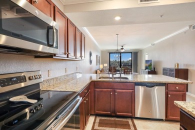 LAKEWOOD NATIONAL - TURNKEY FURNISHED ARBOR MODEL!  Great on Lakewood National Golf Club in Florida - for sale on GolfHomes.com, golf home, golf lot