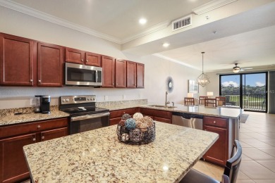 LAKEWOOD NATIONAL - TURNKEY FURNISHED ARBOR MODEL!  Great on Lakewood National Golf Club in Florida - for sale on GolfHomes.com, golf home, golf lot
