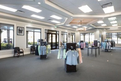 LAKEWOOD NATIONAL - TURNKEY FURNISHED ARBOR MODEL!  Great on Lakewood National Golf Club in Florida - for sale on GolfHomes.com, golf home, golf lot