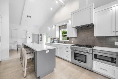 Turnkey sophisticated luxury! Unparalleled, high-end on Bocaire Country Club in Florida - for sale on GolfHomes.com, golf home, golf lot