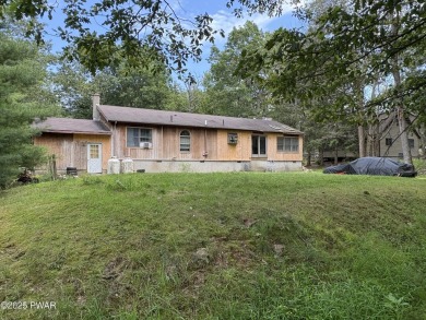Welcome to your dream home in one of the area's most on Lords Valley Country Club, Inc in Pennsylvania - for sale on GolfHomes.com, golf home, golf lot