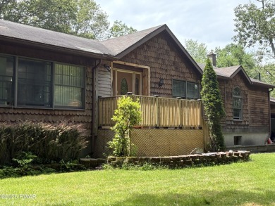 Welcome to your dream home in one of the area's most on Lords Valley Country Club, Inc in Pennsylvania - for sale on GolfHomes.com, golf home, golf lot
